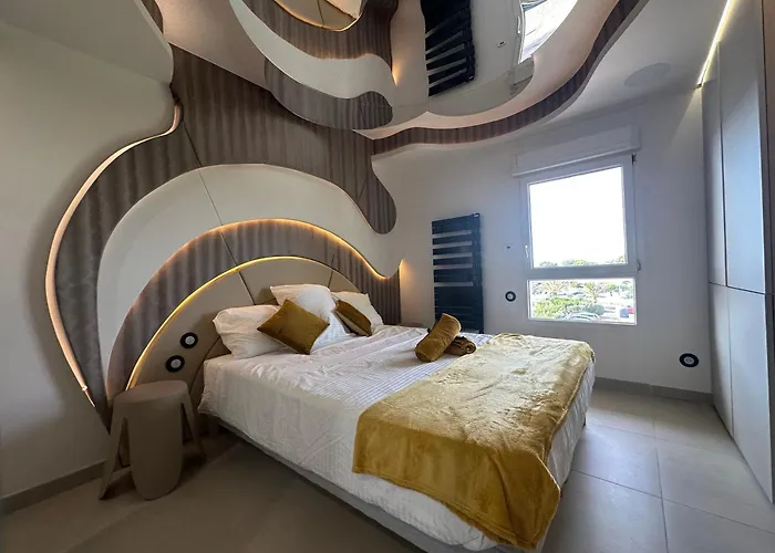 Le Bb Port Nature Coursives アグド